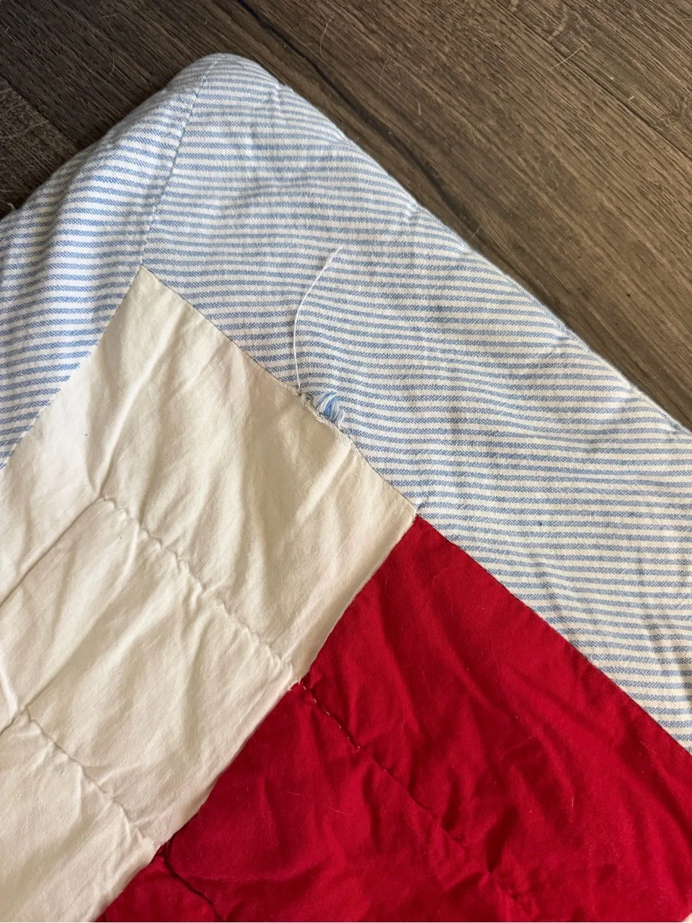 Tommy Hilfiger American Flag Quilt Stars Stripes Approximately 85”x100” Read Des